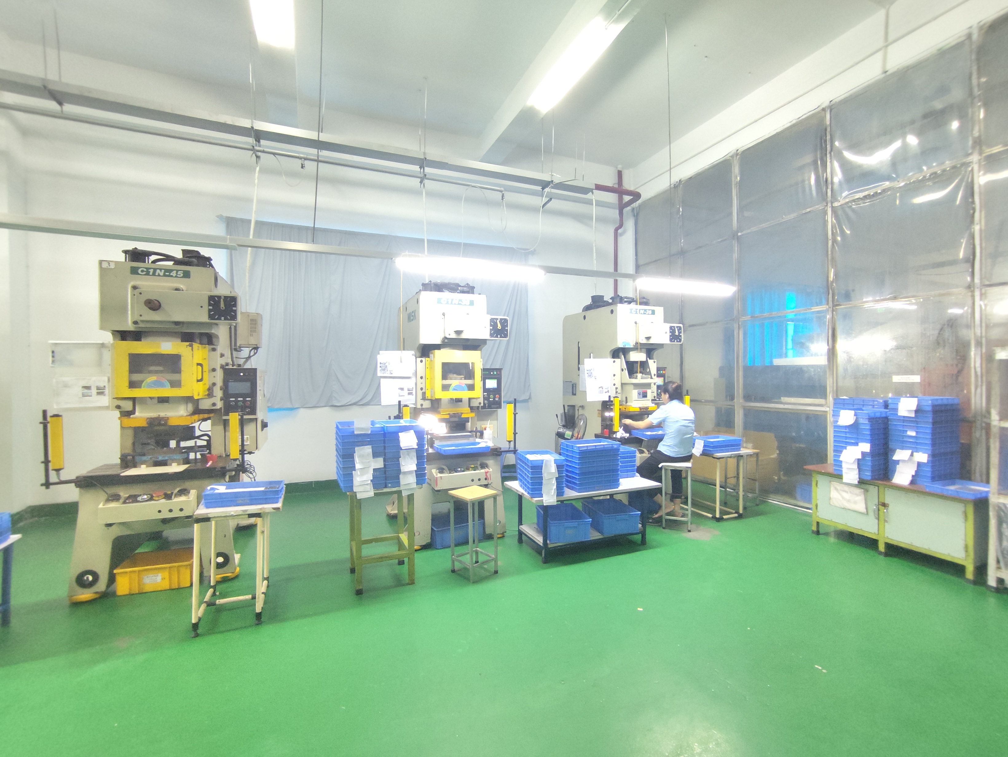 Stamping machine 3.jpg